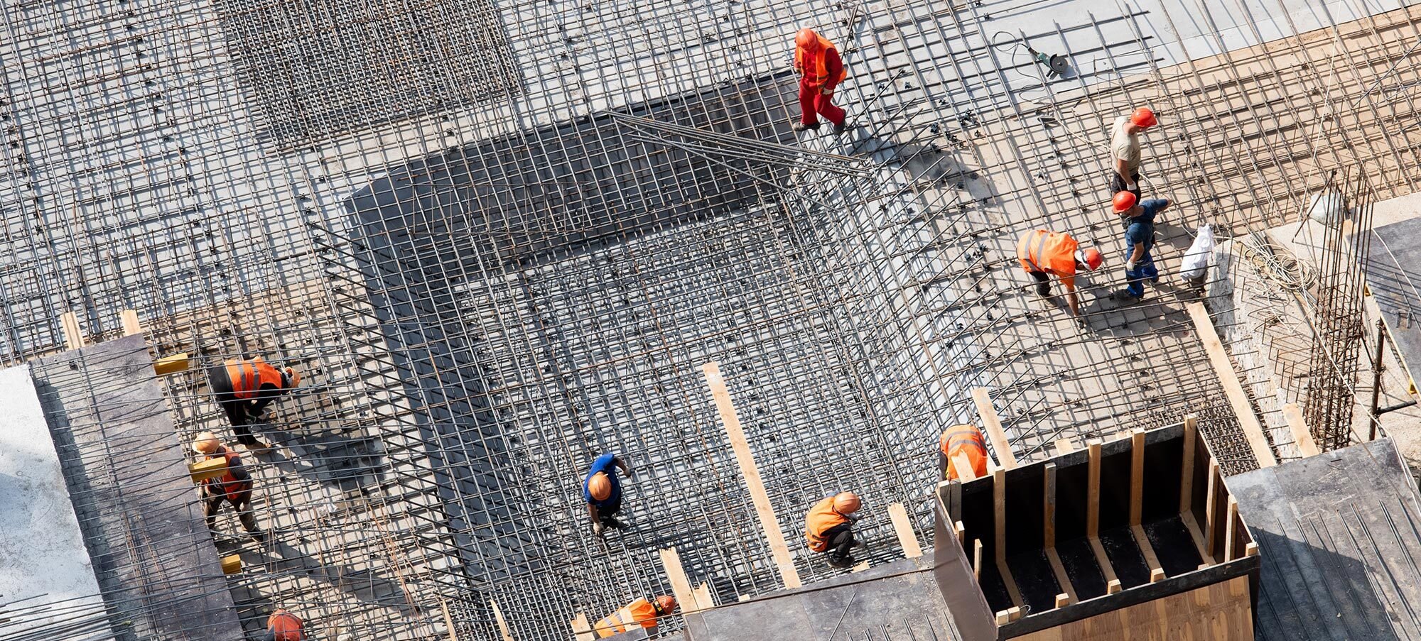 hero-construction-trucking