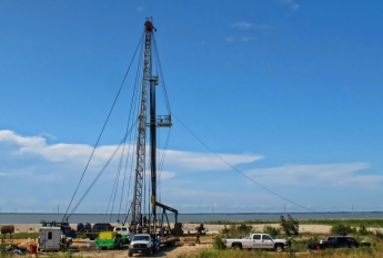 Rig Count Inches Upward Improving Demand for Hot Shot Trucking Service